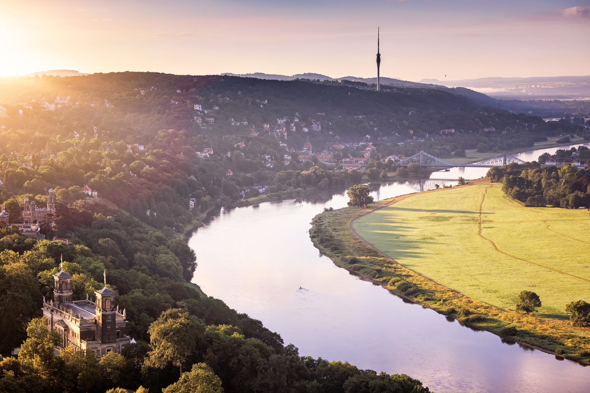 You are currently viewing Dresden Elbland: Where Baroque Meets Urbanity and Nature Abounds